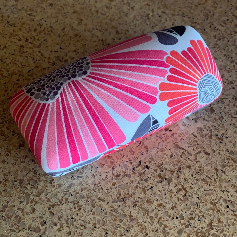 NWOT Vera Bradley Sunglass Case